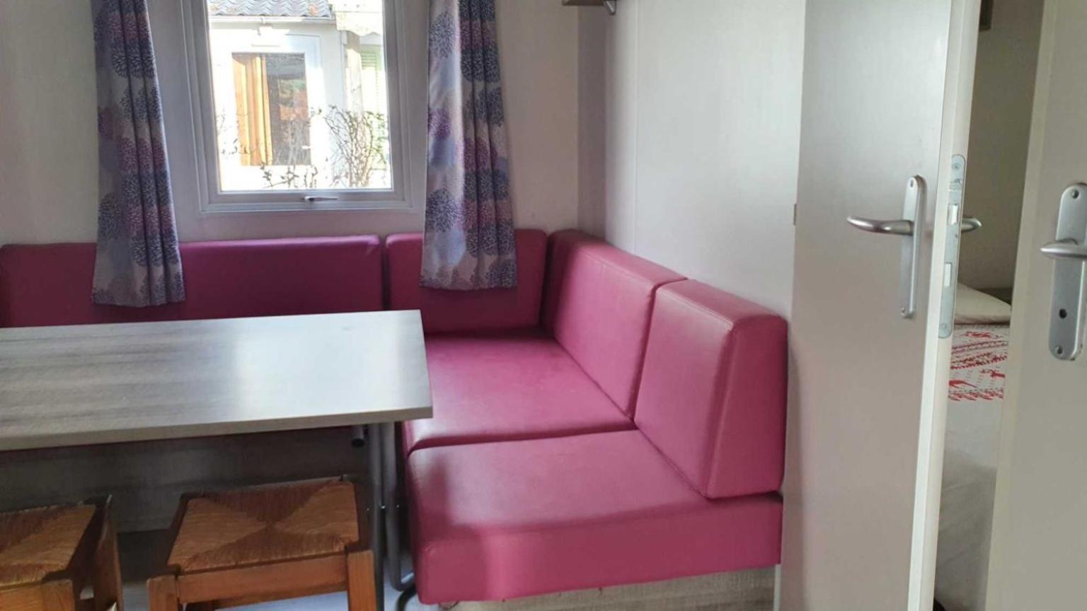 Camping L'Enclave Mobil-Home Estavar Exterior photo