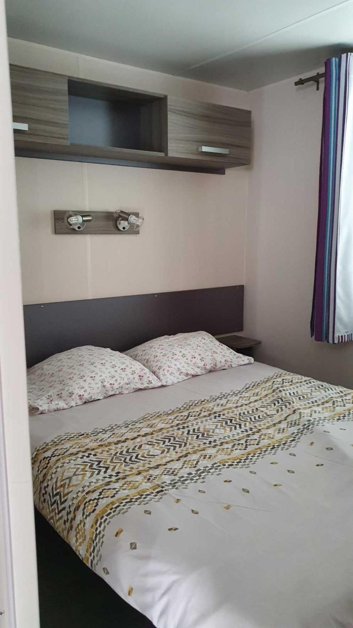 Camping L'Enclave Mobil-Home Estavar Exterior photo