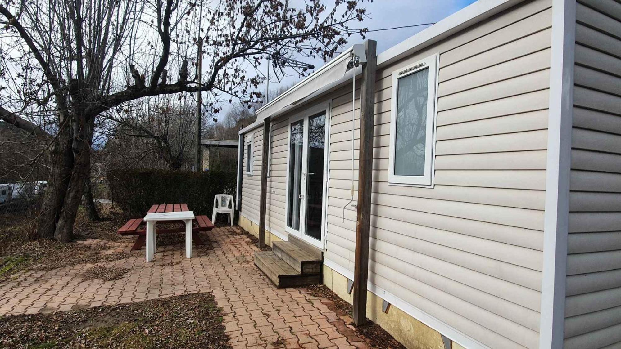 Camping L'Enclave Mobil-Home Estavar Exterior photo